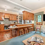 2 Bed Property In Edinburgh 53898
